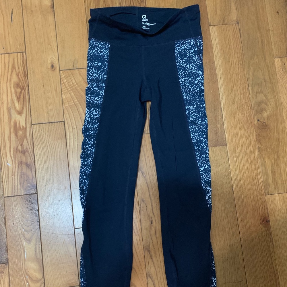 GapFit High Rise Leggings in Sculpt Compression